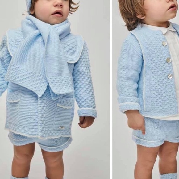 Outfits - Picture 4 of 4